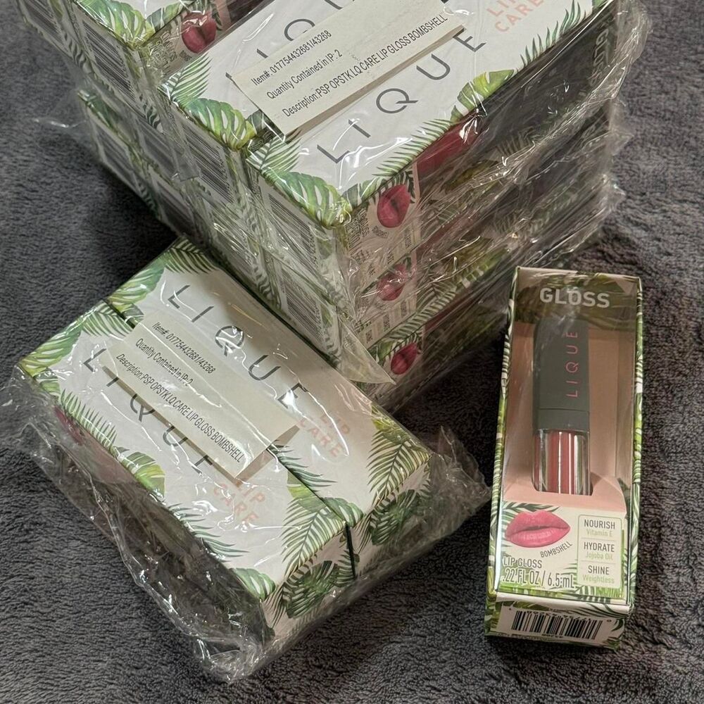 Lique Lip Gloss in Bombshell Reseller Bundle!